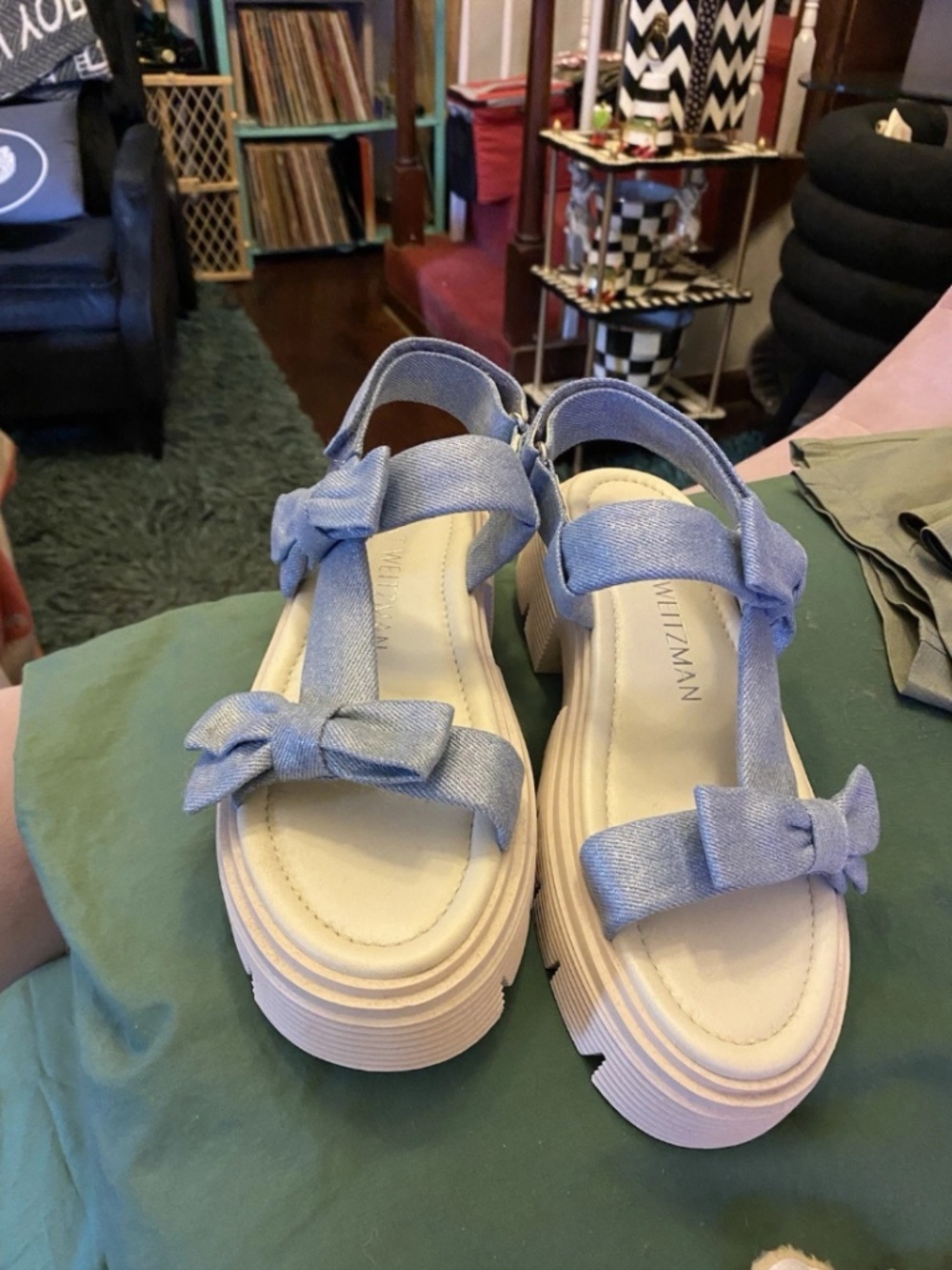 Stuart weitzman retail 350